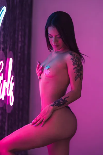 Live sex webcam photo for VivianGottt #5292010