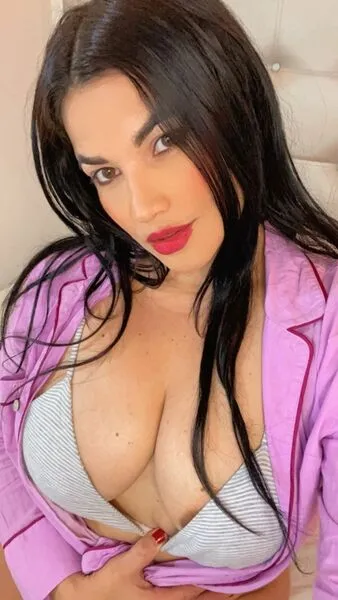 Live sex webcam photo for SelenaJayz #4165265