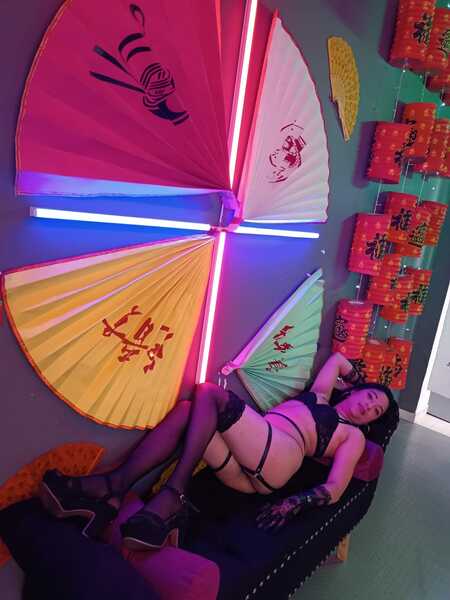 Live sex webcam photo for CharlotteJules #4188887