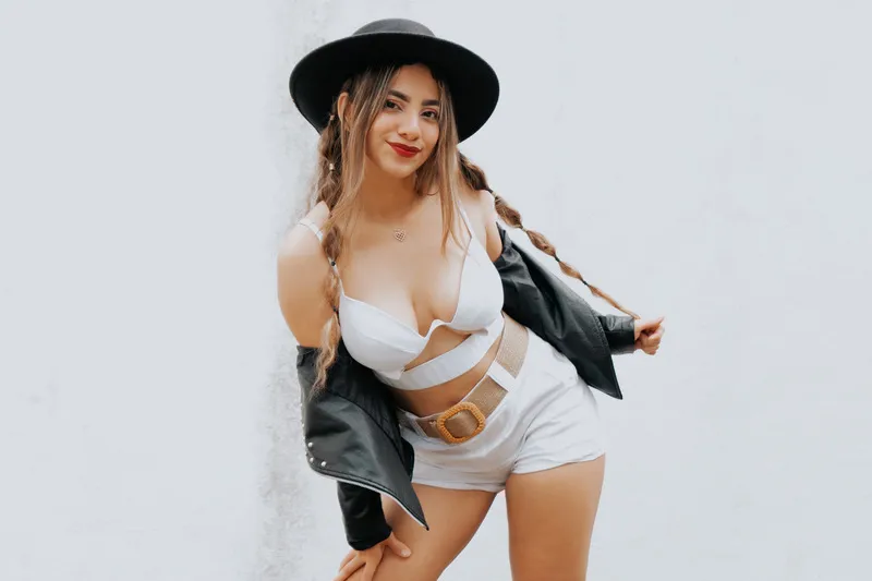 Live sex webcam photo for MiaGale #5271298