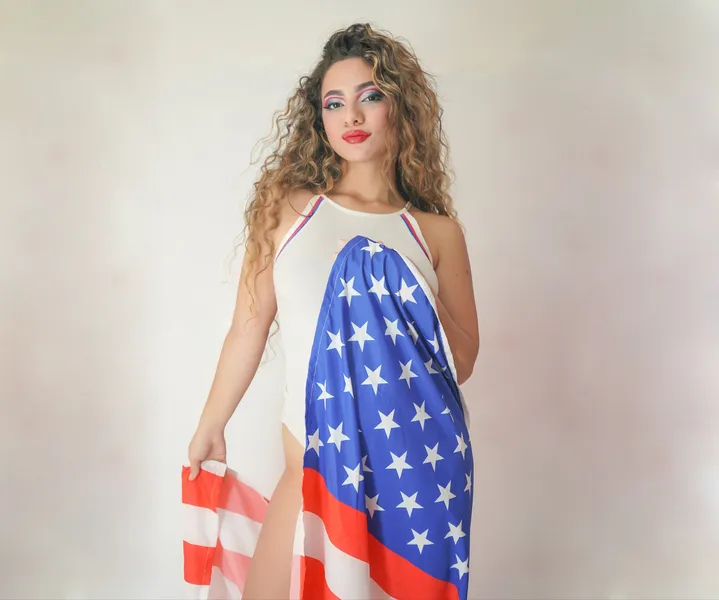 Live sex webcam photo for MiaGale #5384524