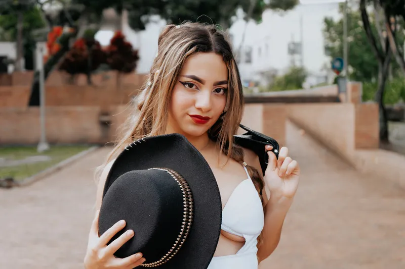 Live sex webcam photo for MiaGale #5271297