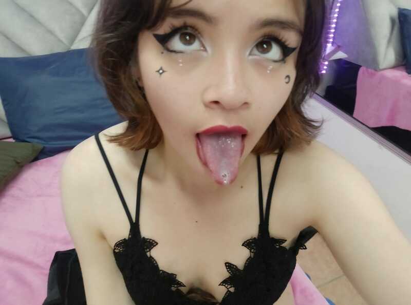 Live sex webcam photo for GraceThompson #5394397