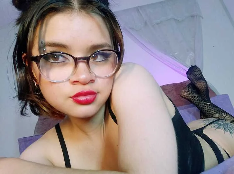 Live sex webcam photo for GraceThompson #5866856
