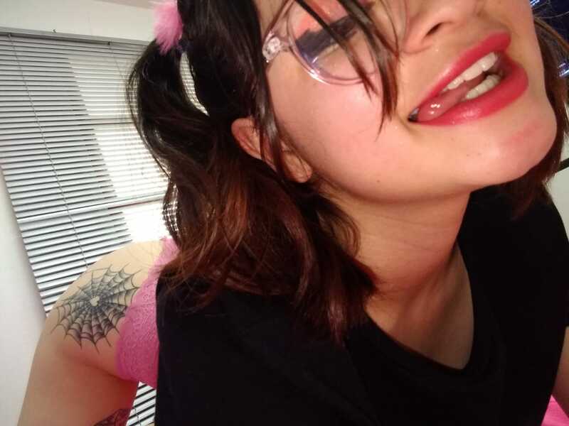 Live sex webcam photo for GraceThompson #4194695