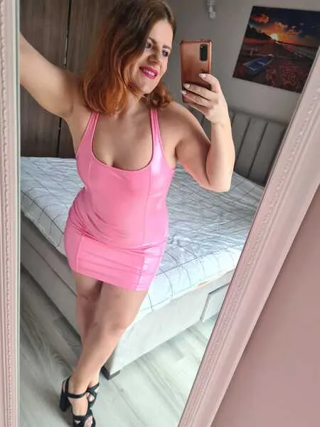 Live sex webcam photo for KarlyGray #5731790