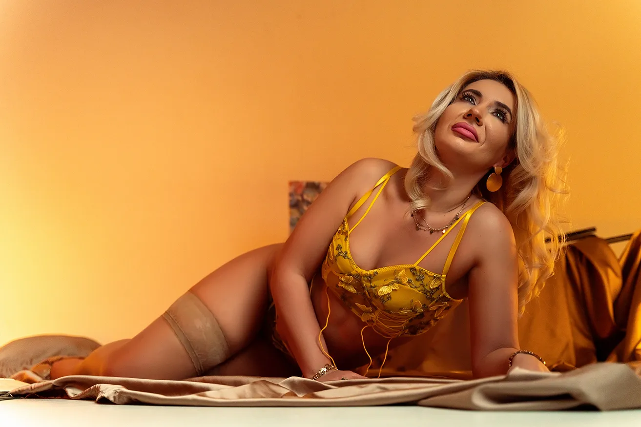 Live sex webcam photo for GinaBear #7768637