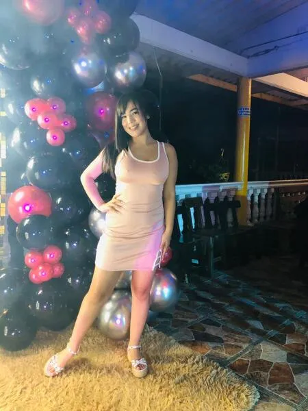 Live sex webcam photo for MarinaSun #5621354