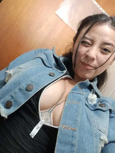 Live sex webcam photo for SamyBrooke #6405061