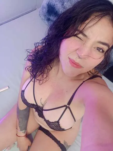 Live sex webcam photo for SamyBrooke #6386494