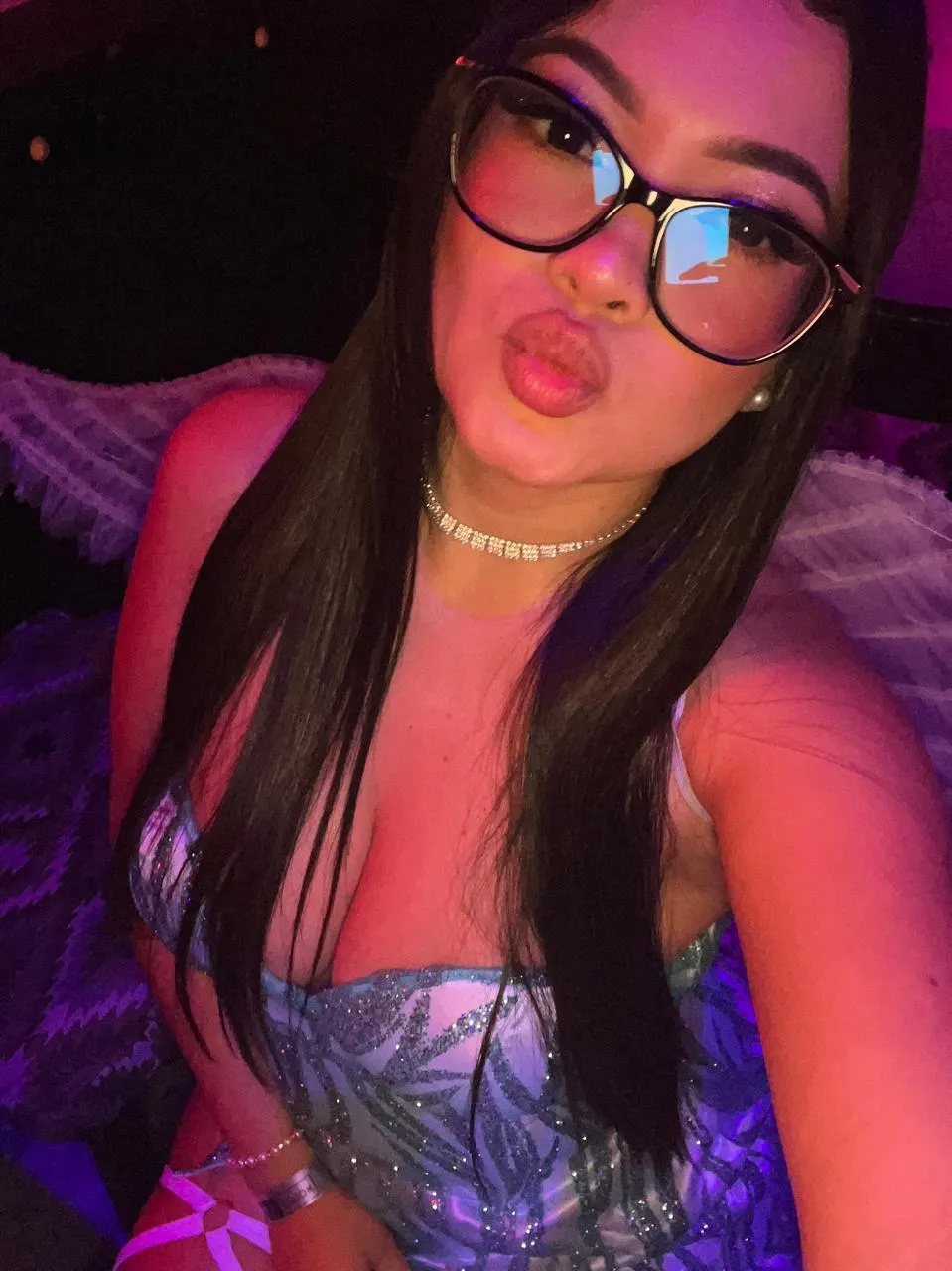 Live sex webcam photo for sweetybombom #8032375