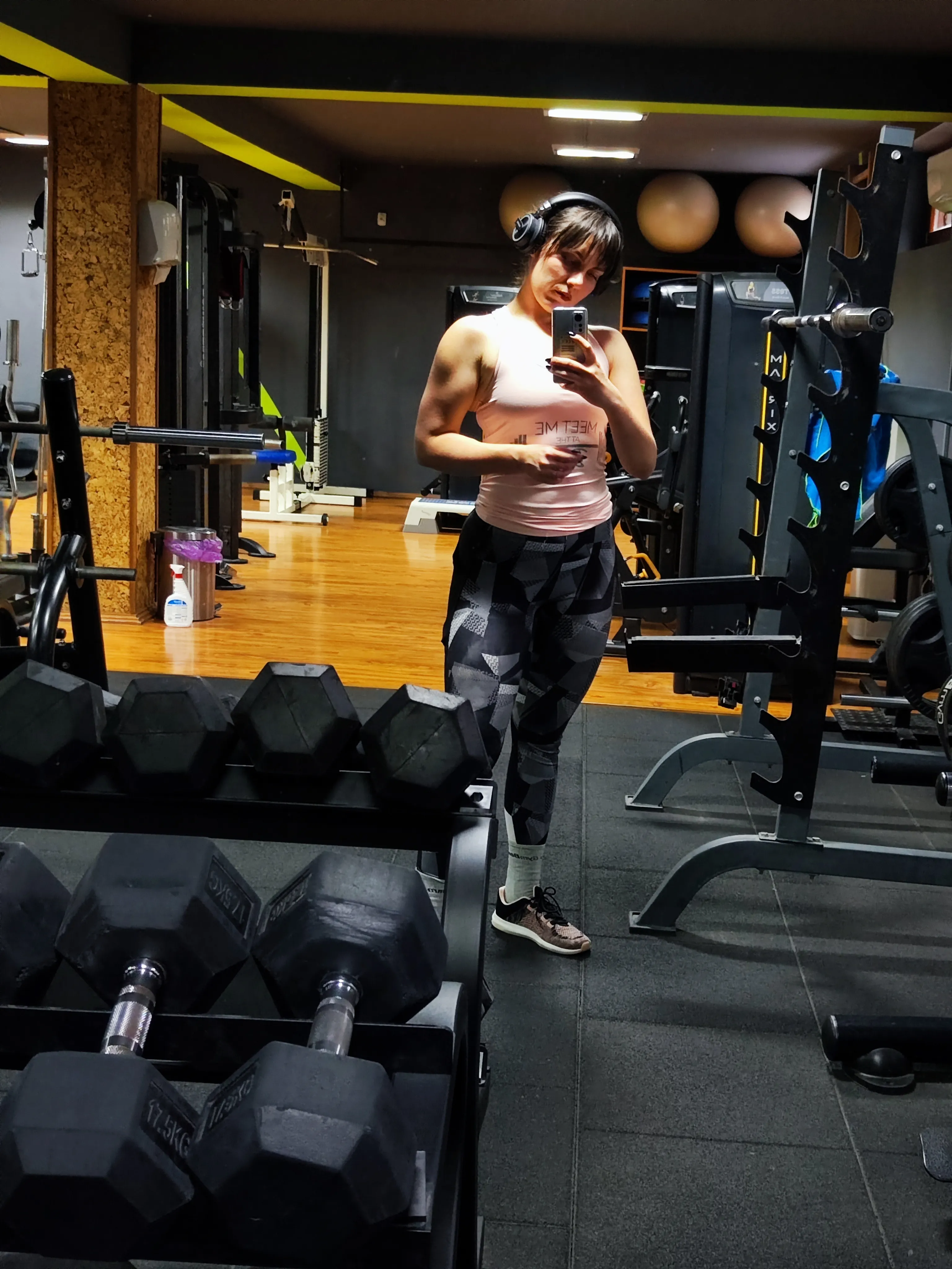 Live sex webcam photo for MissViyolet #7904606