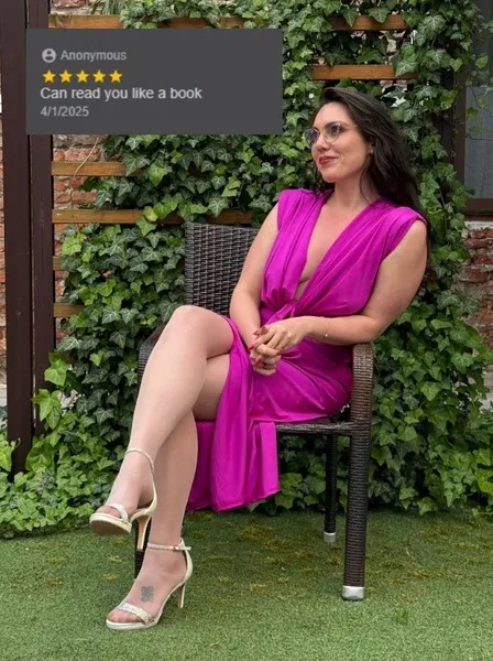 Live sex webcam photo for MissViyolet #7904662