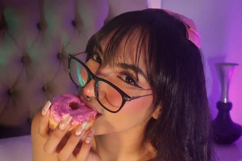 Live sex webcam photo for ArianaBrain #6013885