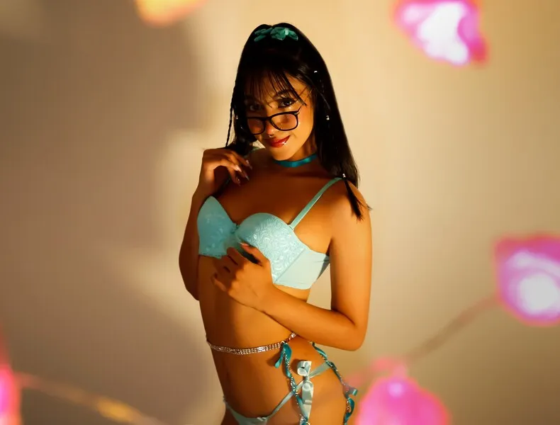 Live sex webcam photo for ArianaBrain #6013856