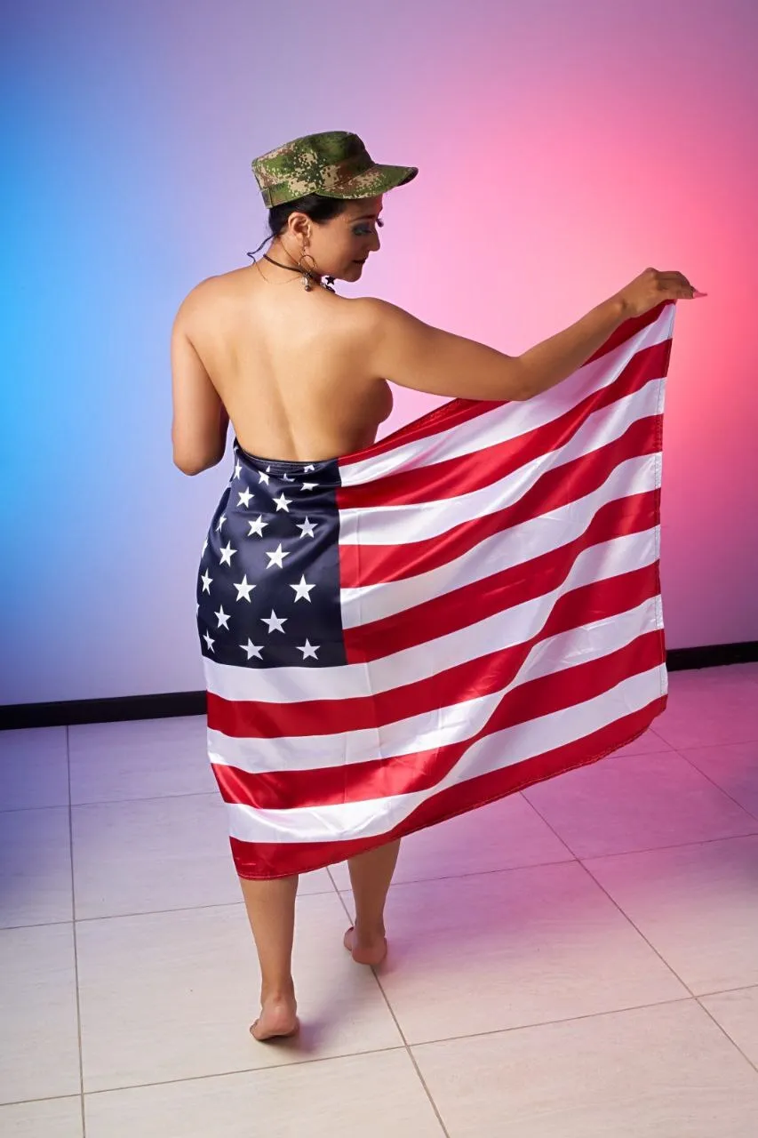 Live sex webcam photo for AdeleMour #7121333