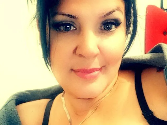 Live sex webcam photo for RoxanaFantasiSquirt #4106427