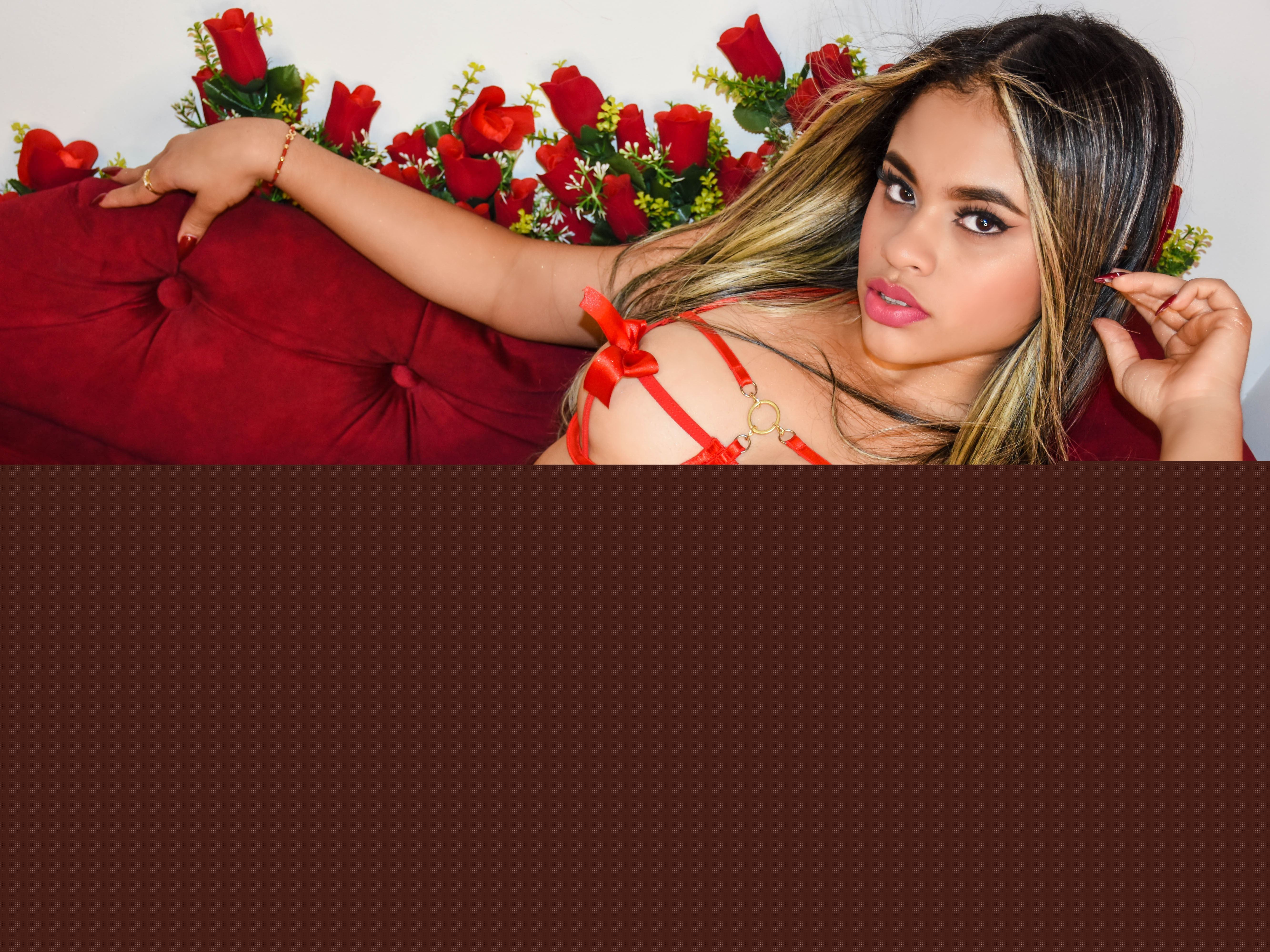 Live sex webcam photo for CriistelGrey #5495339