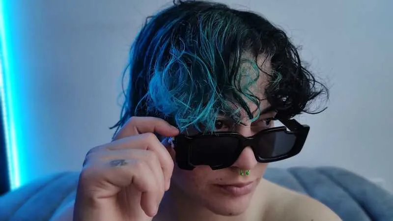 Live sex webcam photo for Leep18 #5667022