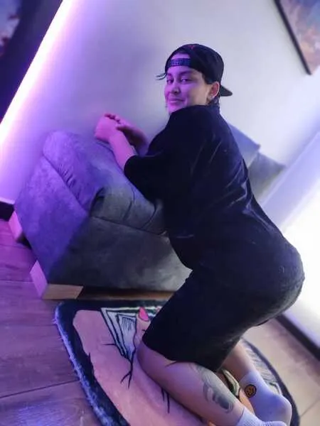 Live sex webcam photo for Leep18 #5667067