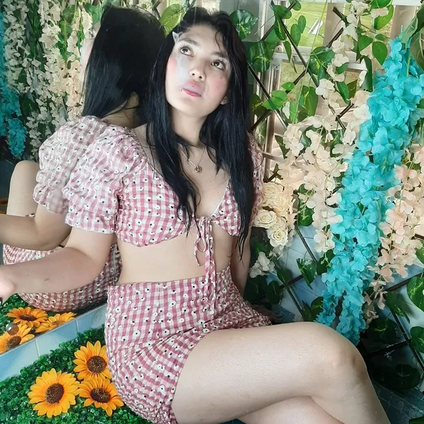 Live sex webcam photo for AliceSwann #4225790