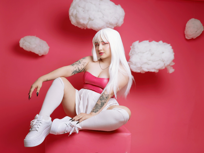 Live sex webcam photo for TracieLowe #6831532