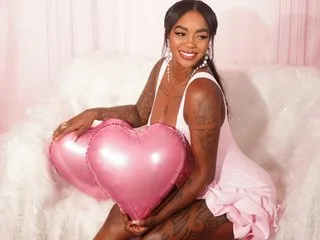 Live sex webcam photo for VenusMillan #8368684