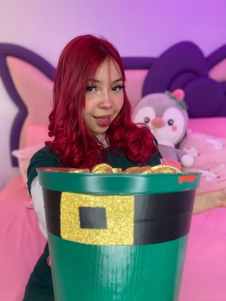 Live sex webcam photo for KimieCole #4181386