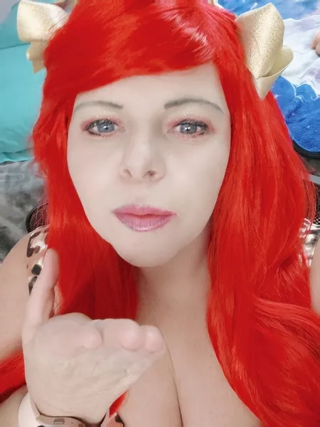 Live sex webcam photo for SheilaSnow #4198656