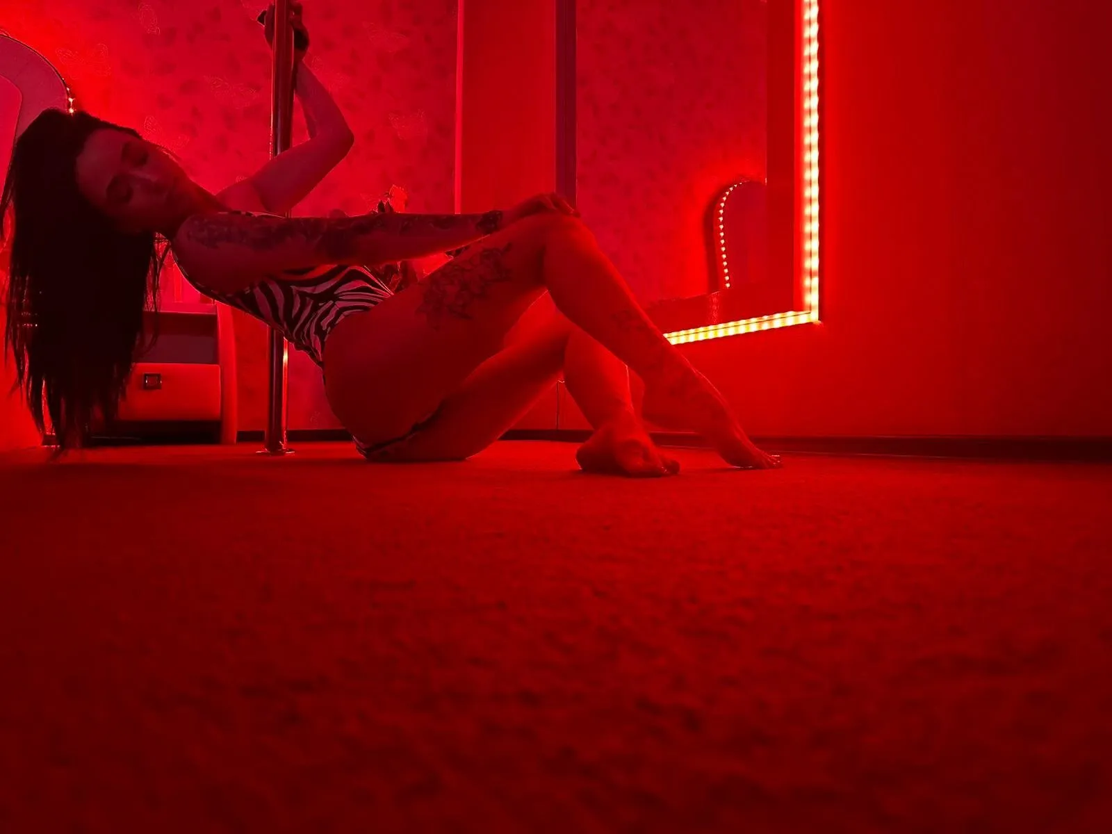 Live sex webcam photo for GlamXKate #7169854