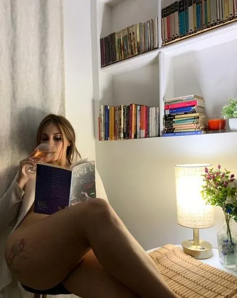 Live sex webcam photo for AprilVegga #4185802