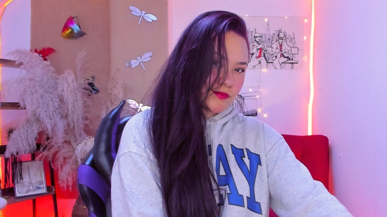 Live sex webcam photo for LillyRous #7921537