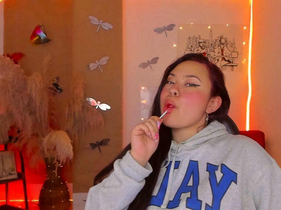 Live sex webcam photo for LillyRous #7921550