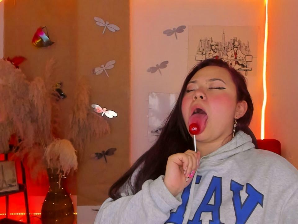 Live sex webcam photo for LillyRous #7921549