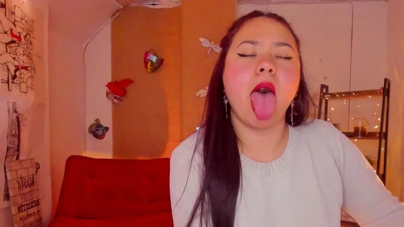 Live sex webcam photo for LillyRous #7921601