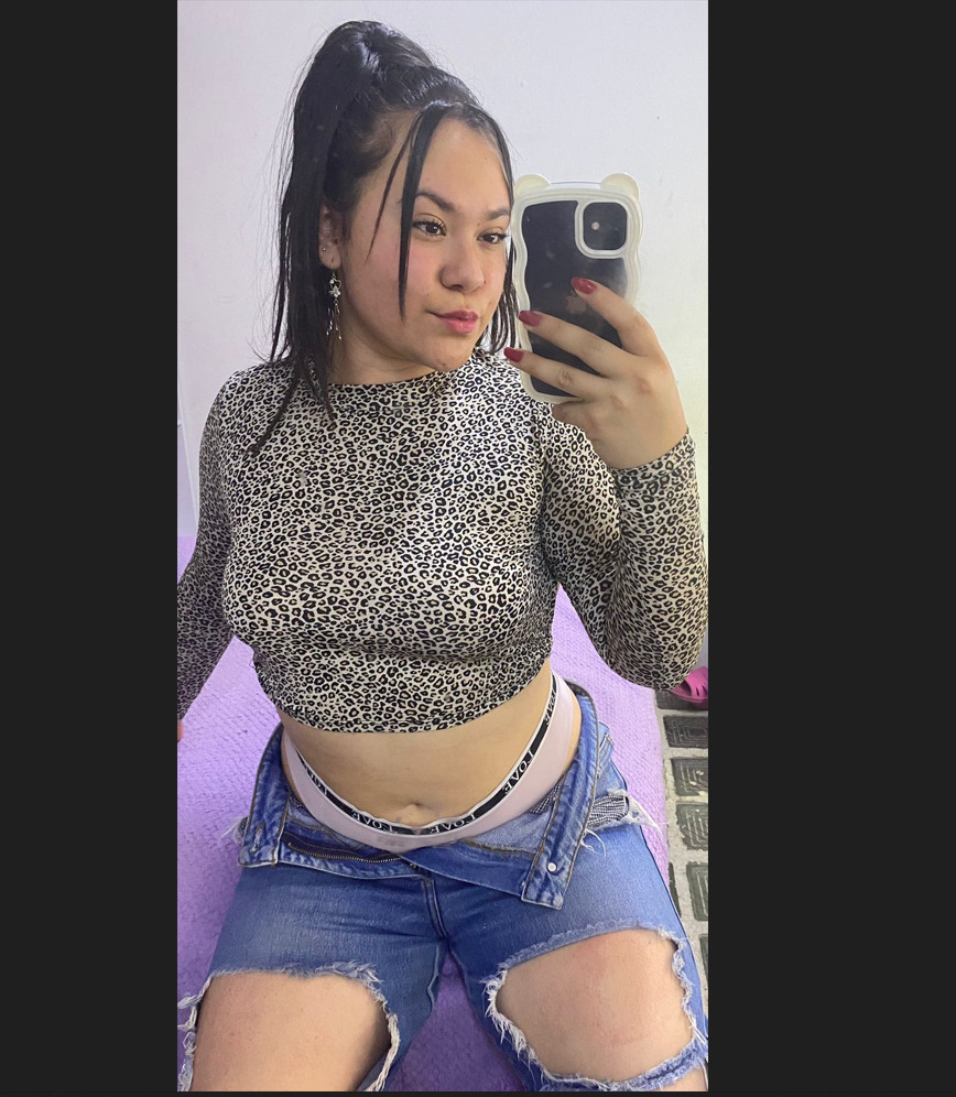 Live sex webcam photo for LillyRous #7921481