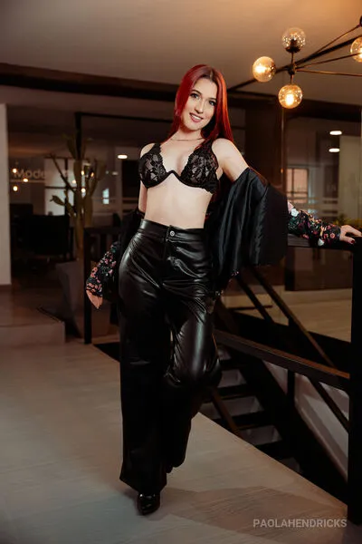 Live sex webcam photo for PaolaHendricks #4189986