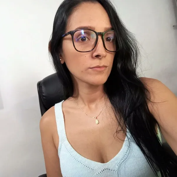 Live sex webcam photo for AriiagnaGrande18 #5333796