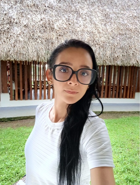 Live sex webcam photo for AriiagnaGrande18 #5537097