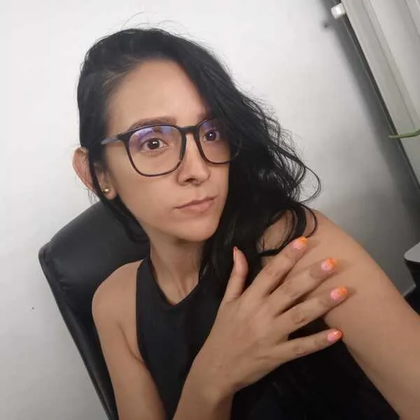 Live sex webcam photo for AriiagnaGrande18 #5331367