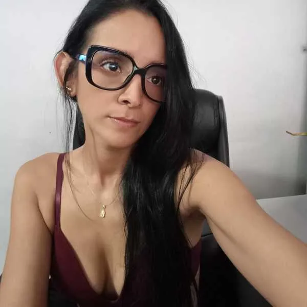 Live sex webcam photo for AriiagnaGrande18 #5434528