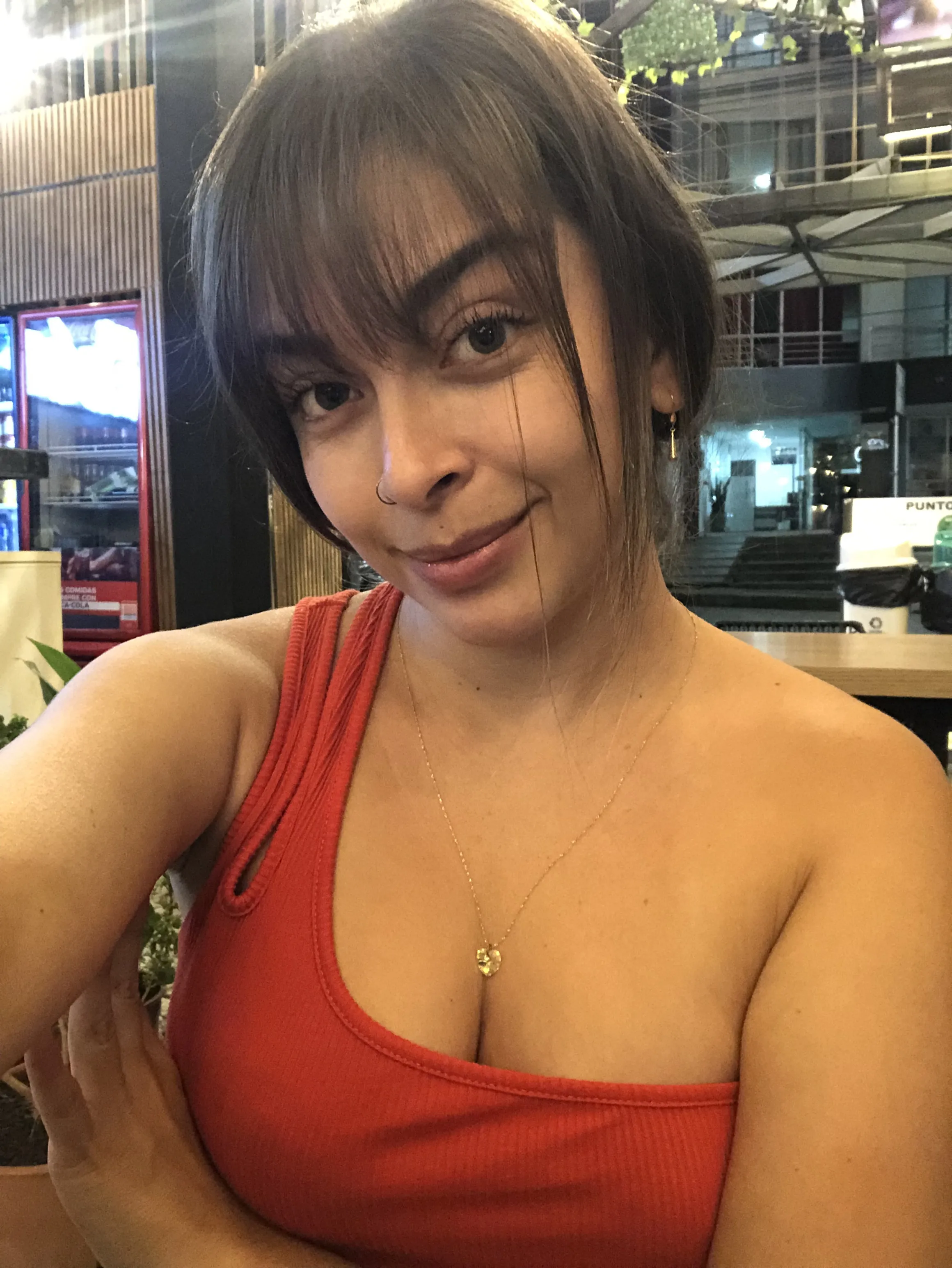 Live sex webcam photo for ChloeMackenziee #7913212