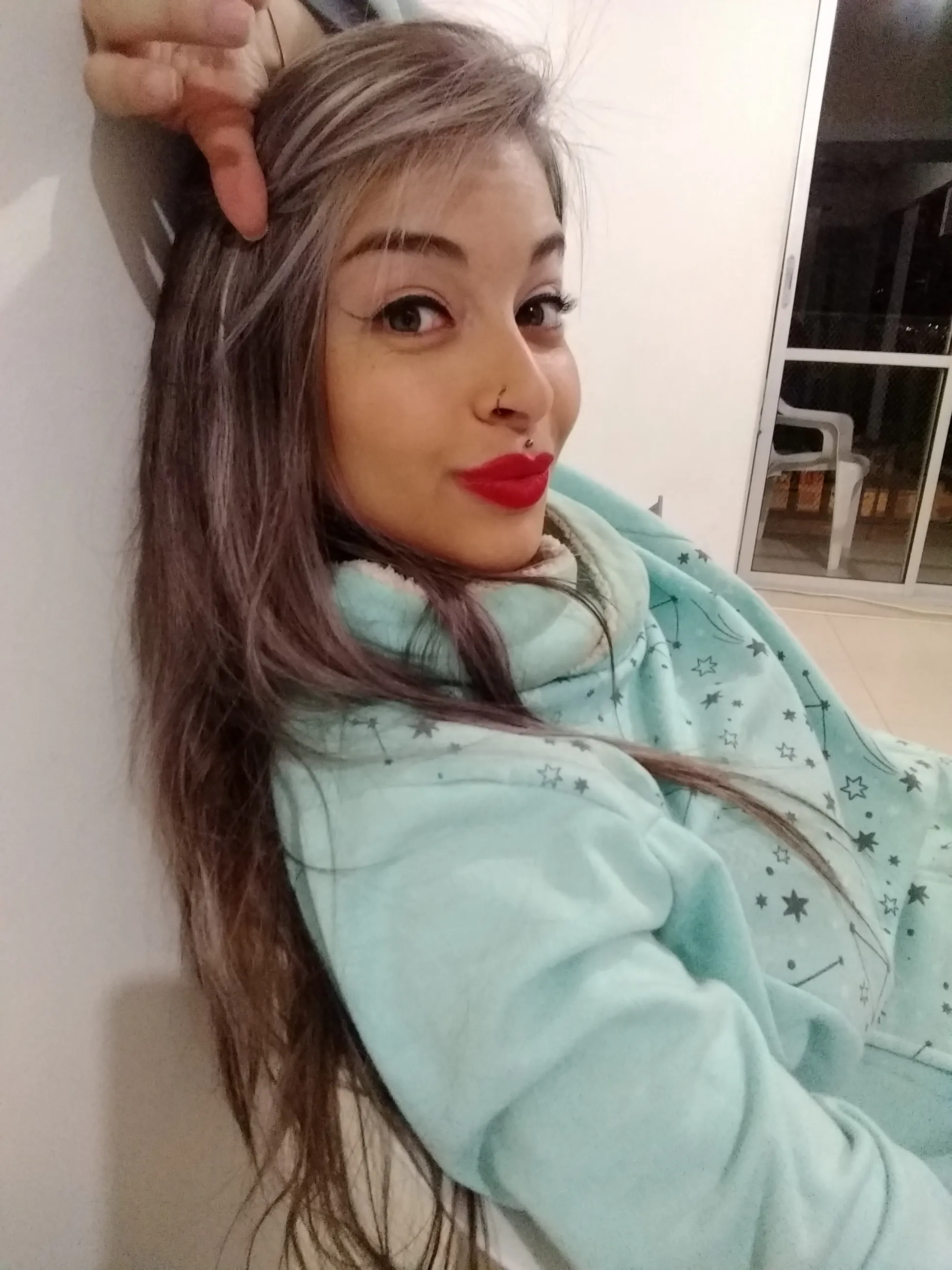 Live sex webcam photo for ChloeMackenziee #7913170