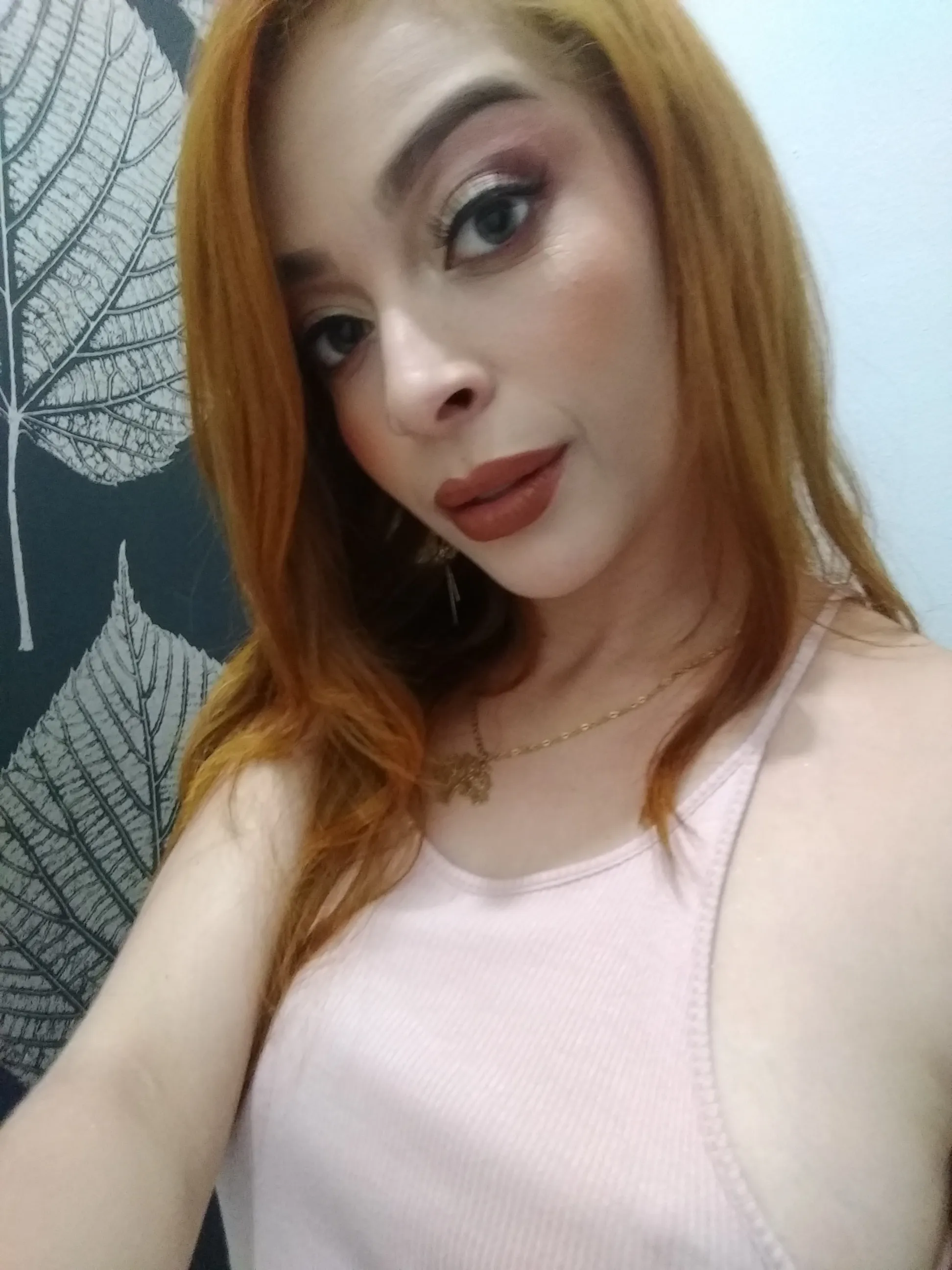 Live sex webcam photo for ChloeMackenziee #7913190