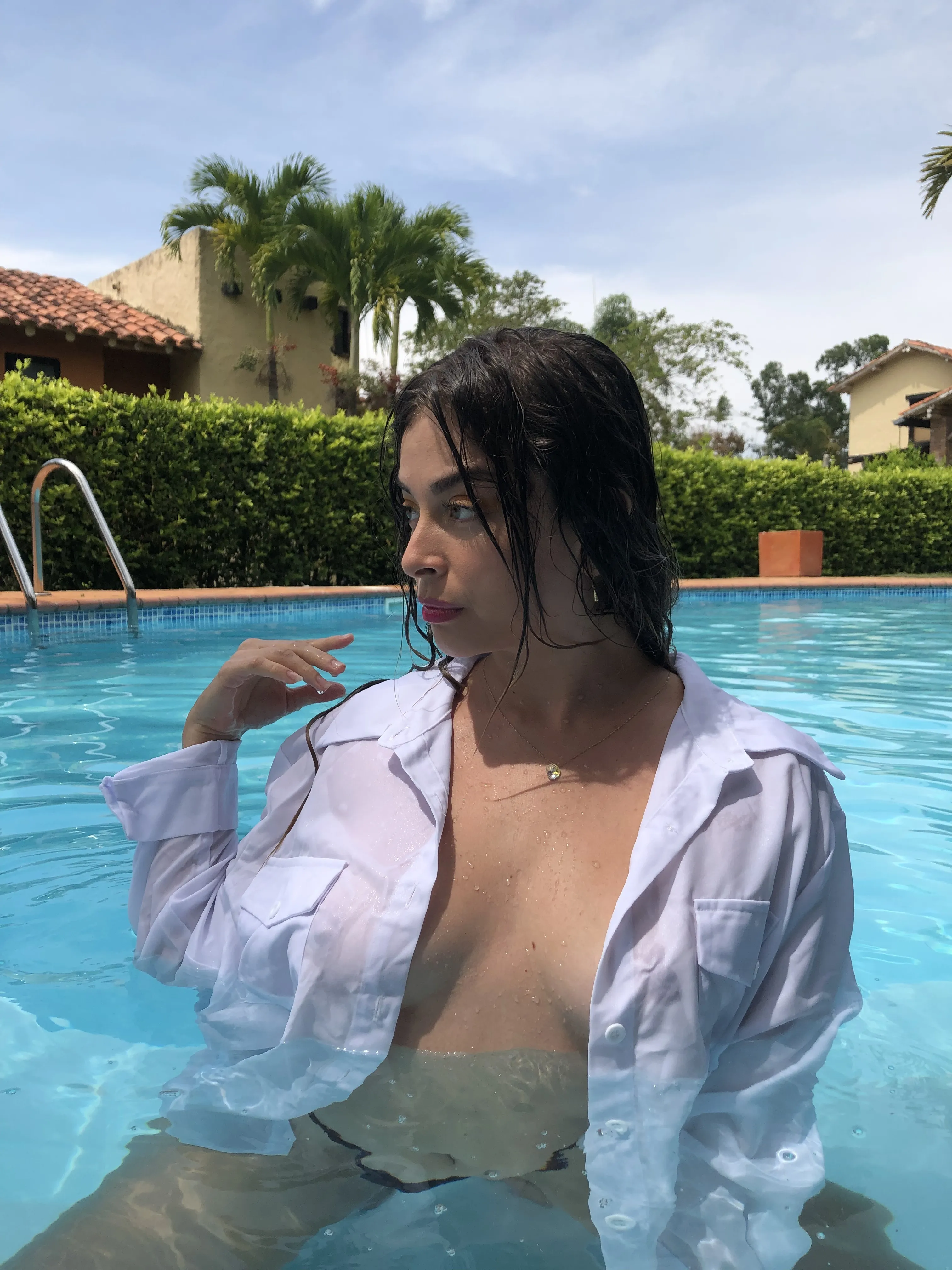 Live sex webcam photo for ChloeMackenziee #7913206