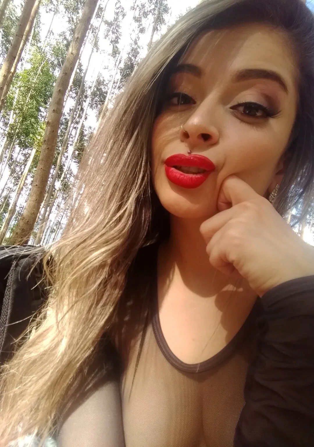 Live sex webcam photo for ChloeMackenziee #7913175