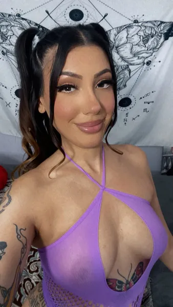 Live sex webcam photo for JazzyStJames #6191429
