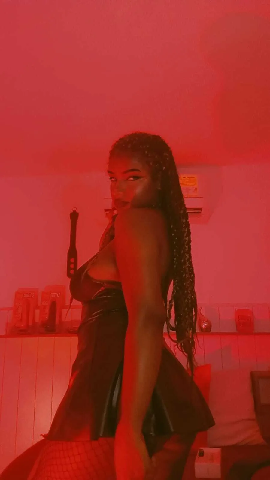 Live sex webcam photo for NikitaKm #7955240