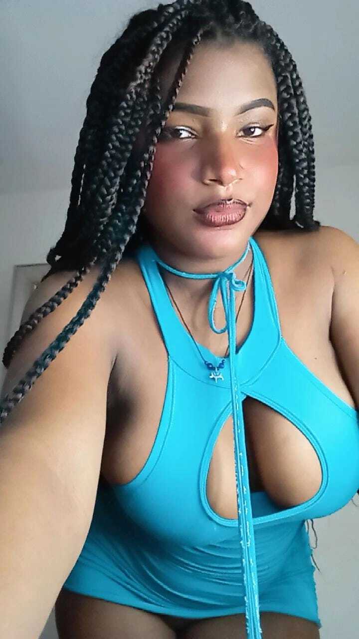 Live sex webcam photo for NikitaKm #7869560