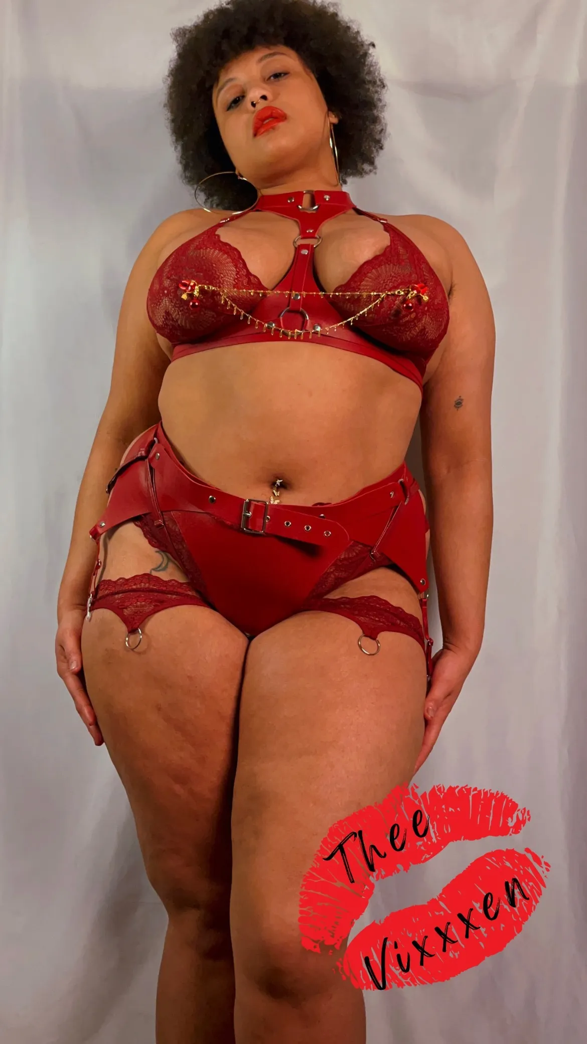 Live sex webcam photo for TheeVixxxen #7922240